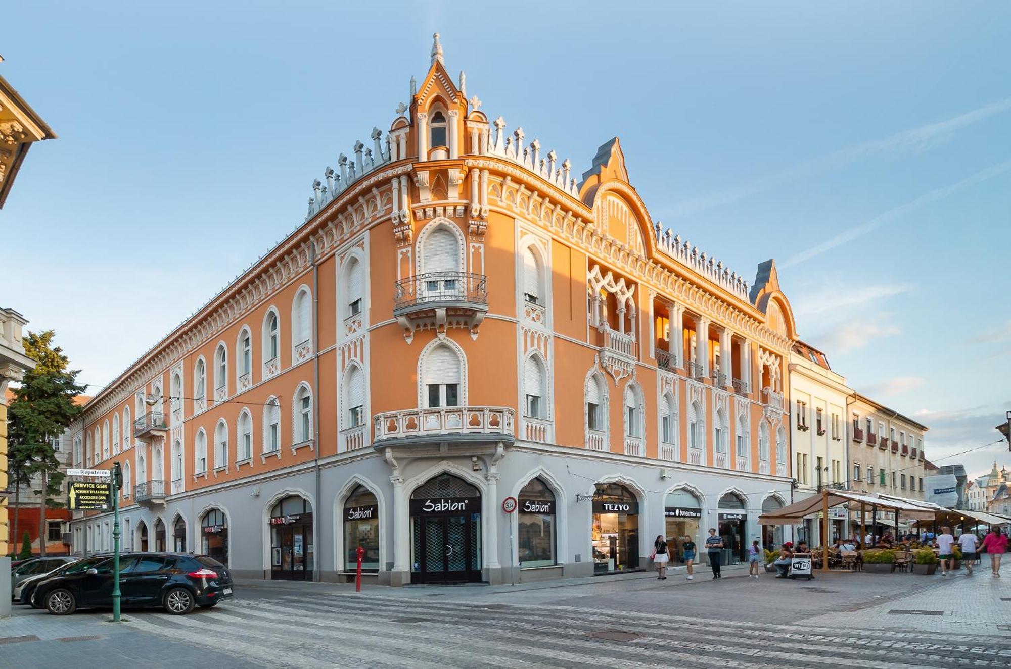 Cadoro City Center Apartments Oradea Exterior photo
